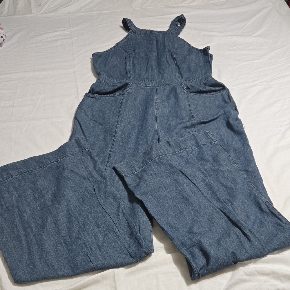 Hayden Blue Denim‎ Apparel